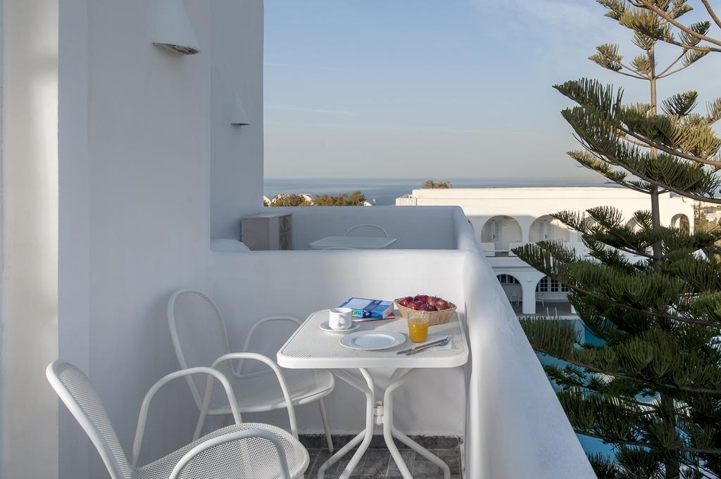 Daedalus Hotel Fira  Exterior photo