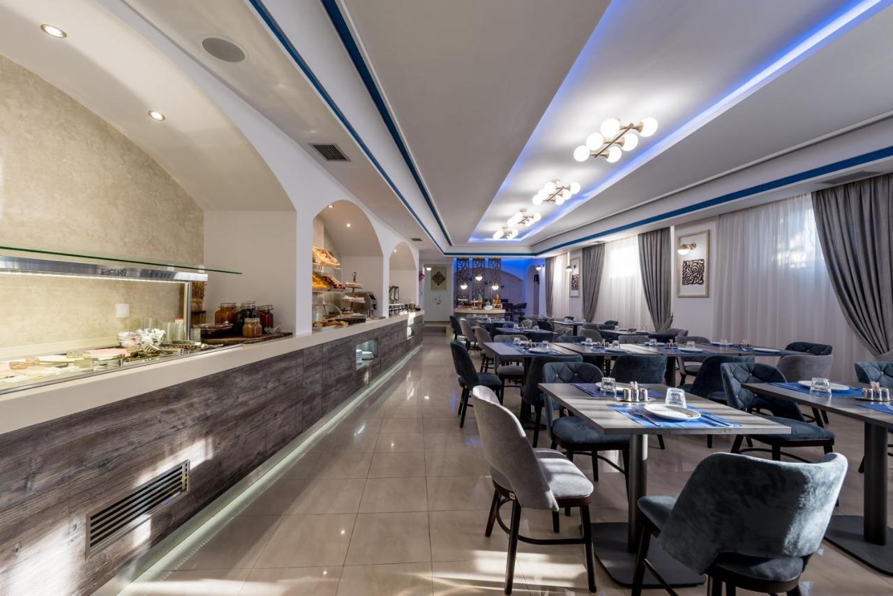Daedalus Hotel Fira  Exterior photo