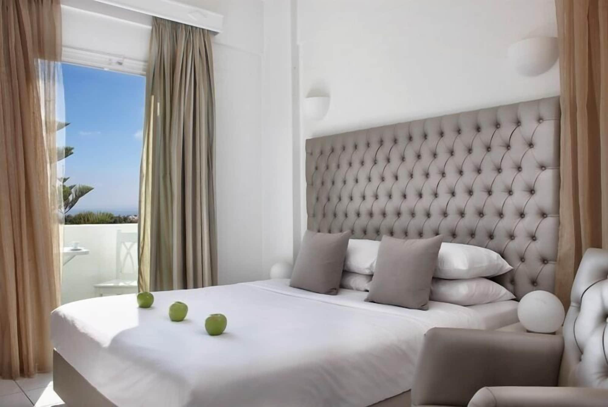 Daedalus Hotel Fira  Exterior photo